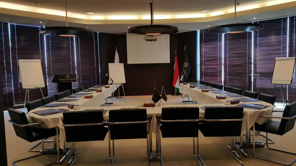 Hotel Grand Swiss Erbil Dış mekan fotoğraf